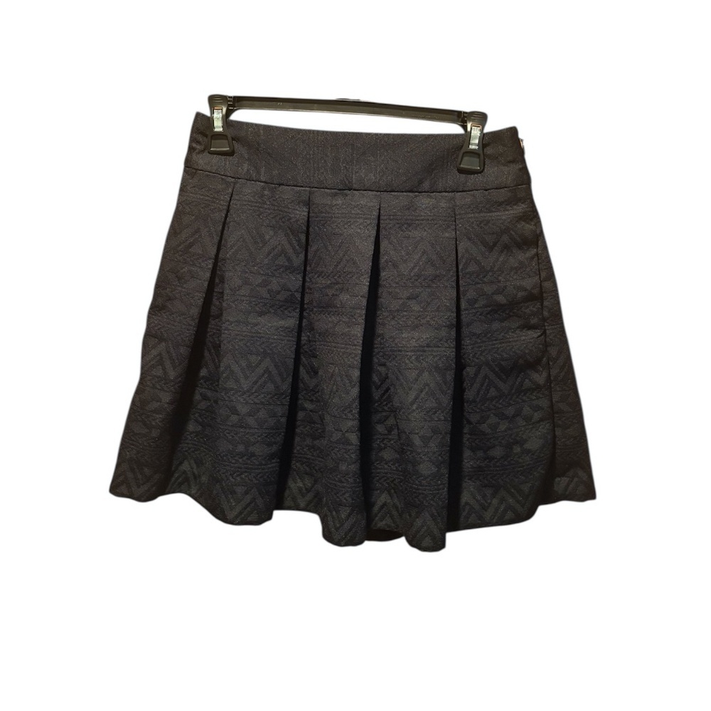 Banana Republic Factory Textured Pleated Mini Skirt in Black Size 0 NWT